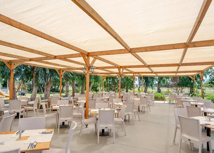 Smy Kos & Splash 酒店 马斯蒂查里